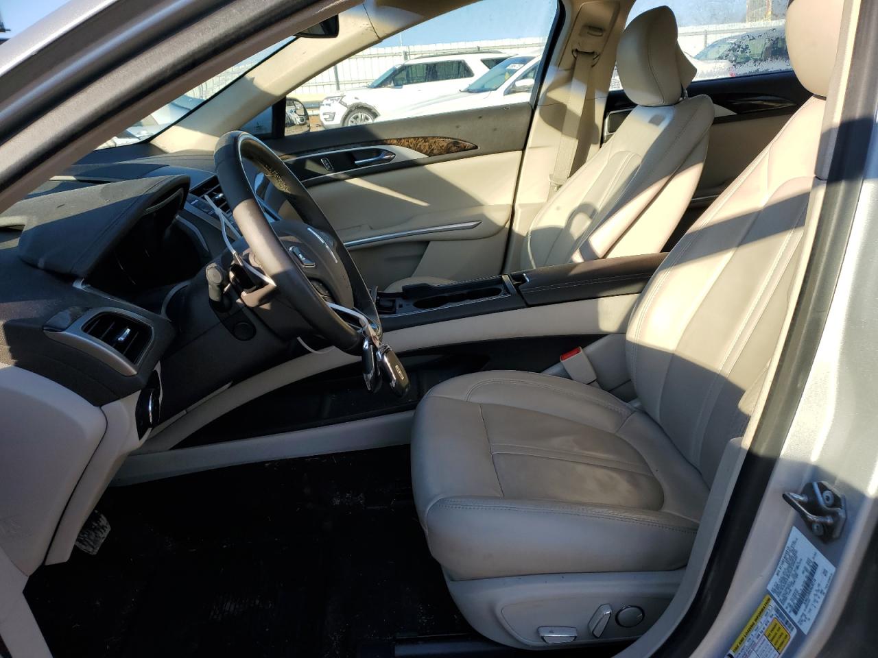 2016 Lincoln MKZ - Image 7