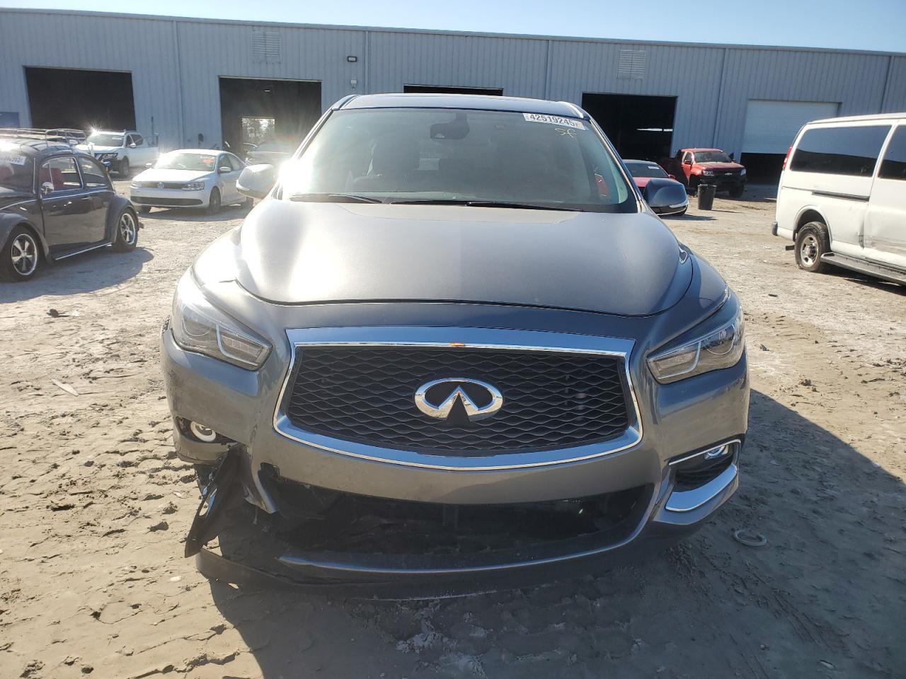 2020 Infiniti QX60 - Image 5