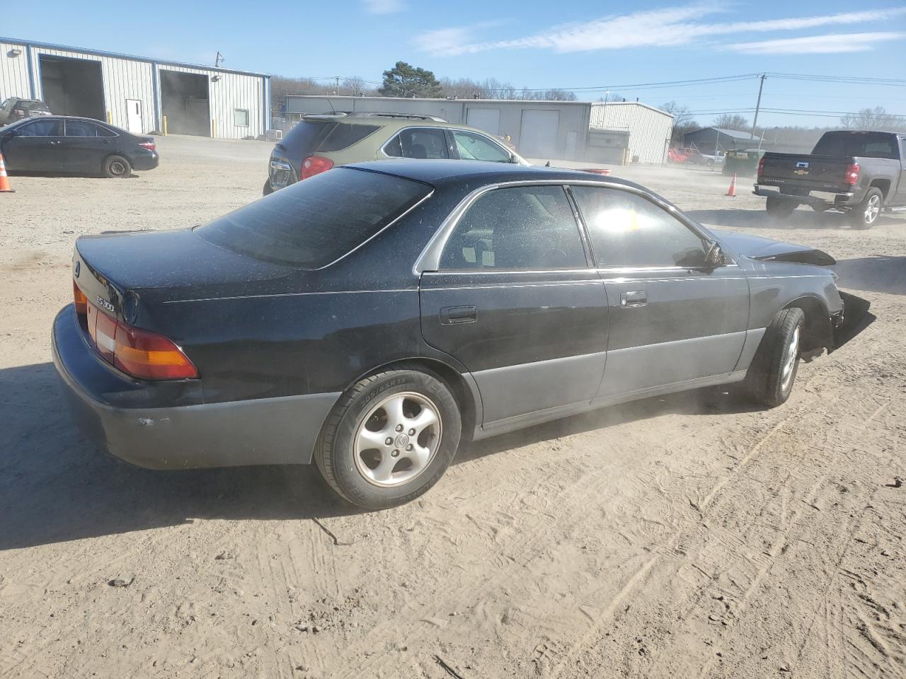 1997 Lexus ES - Image 3