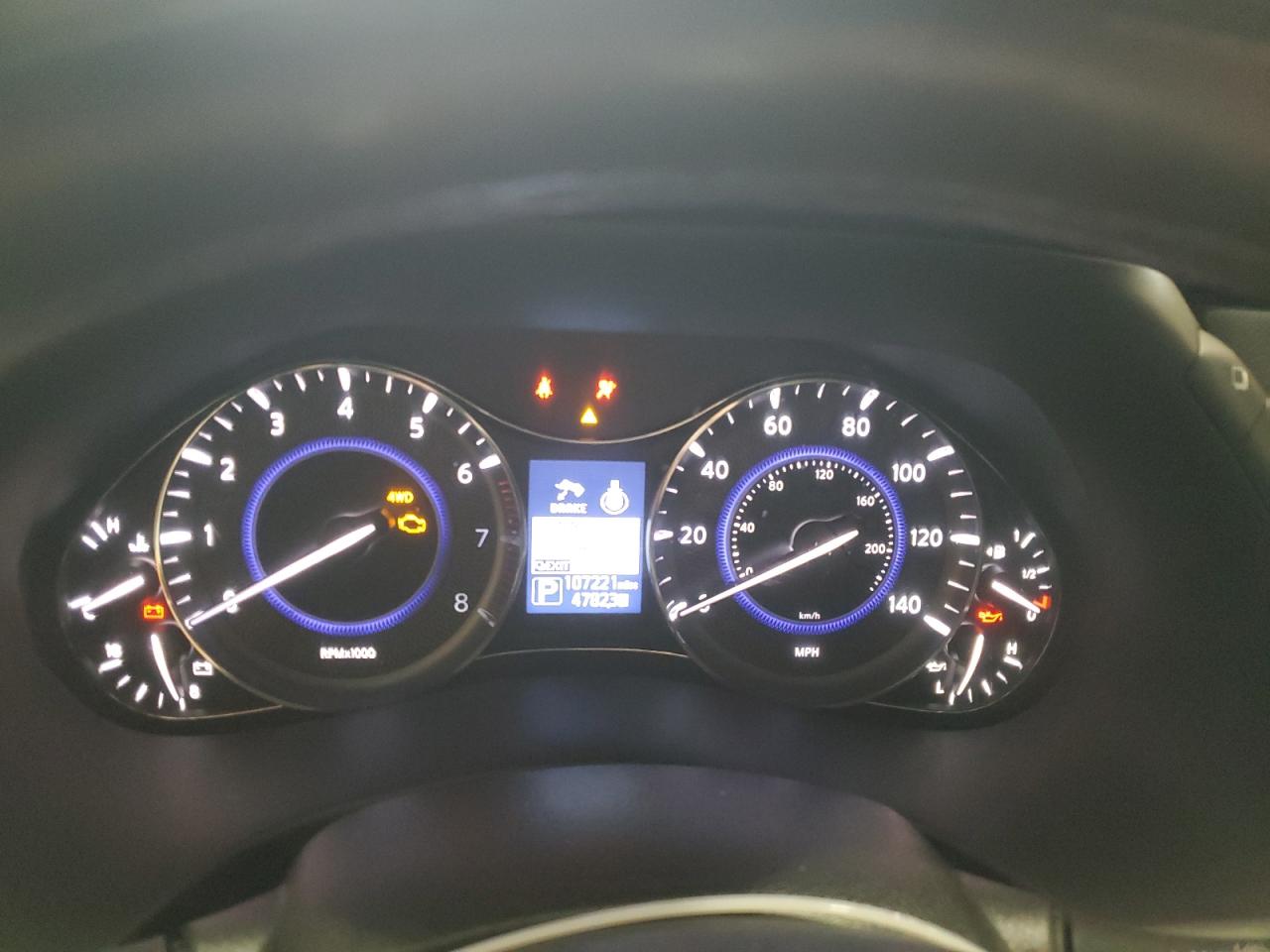 2017 Infiniti QX80 - Image 9