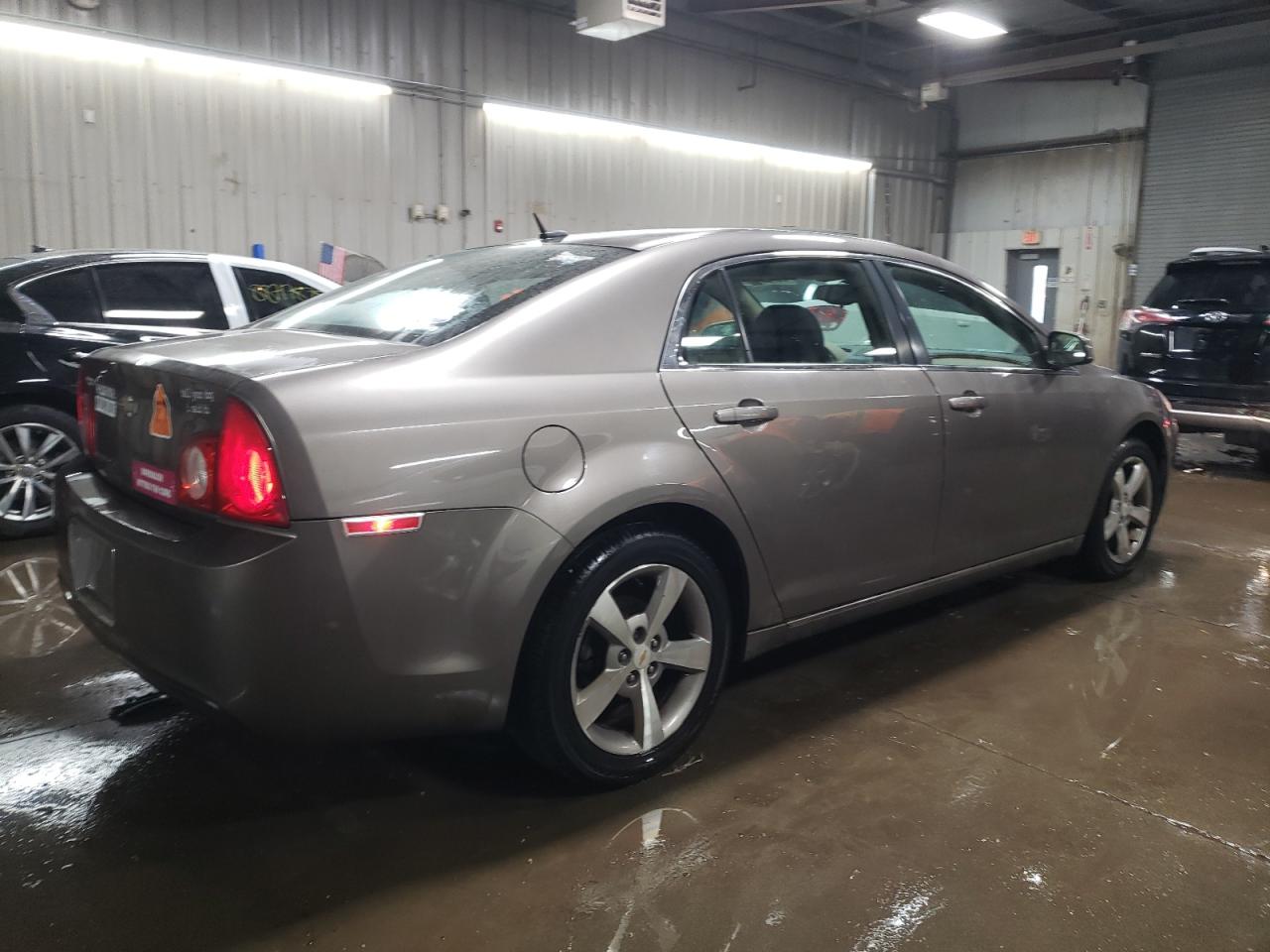2011 Chevrolet Malibu - Image 3