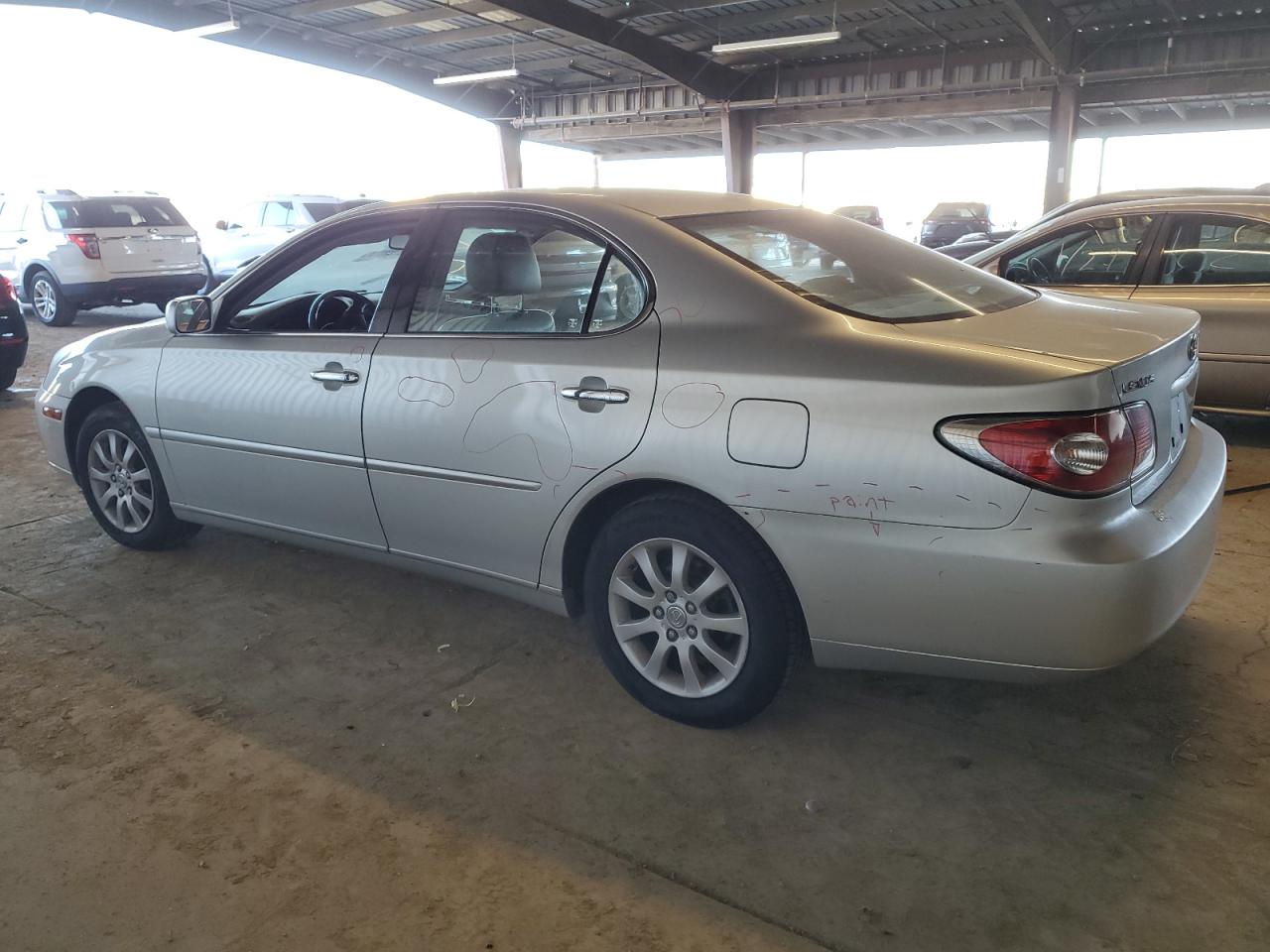 2004 Lexus ES - Image 2