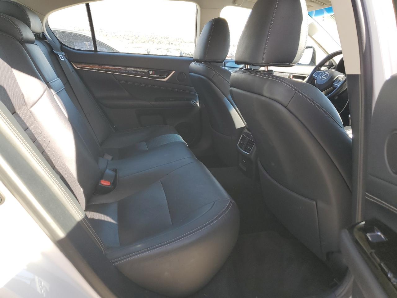 2016 Lexus GS - Image 10