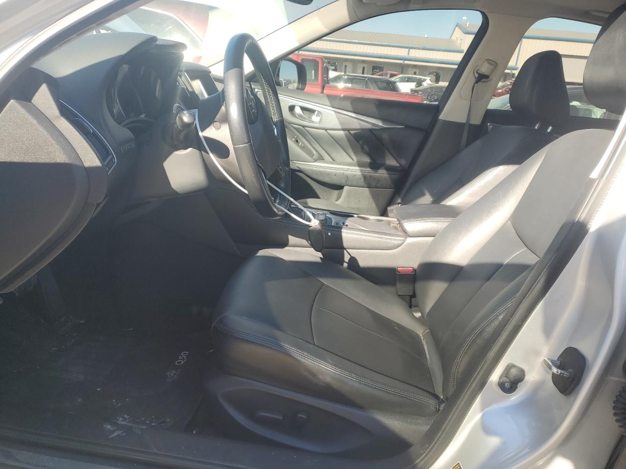 2015 Infiniti Q50 - Image 7