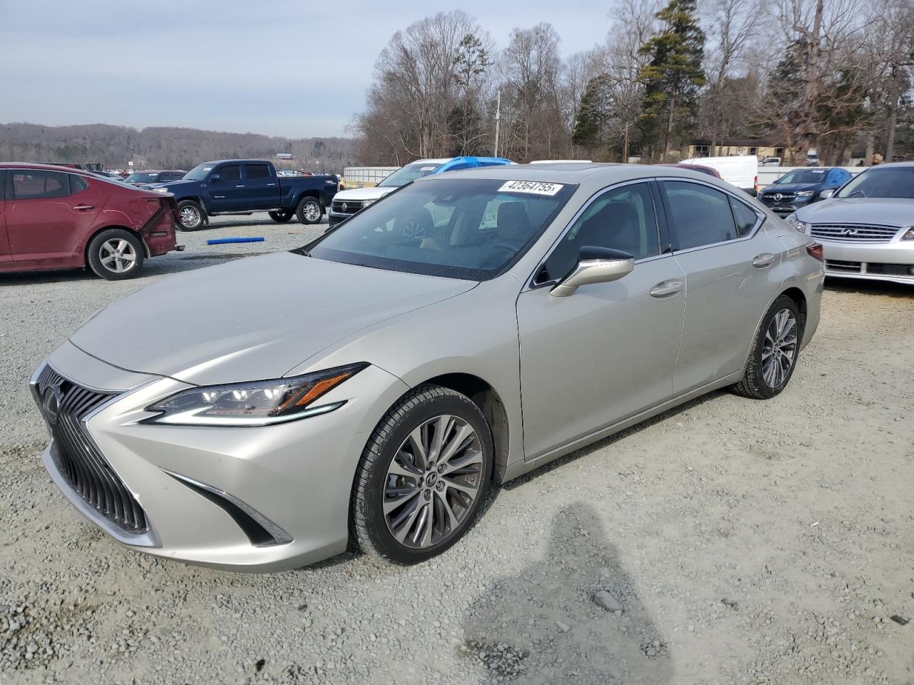 2019 Lexus ES - Image 1