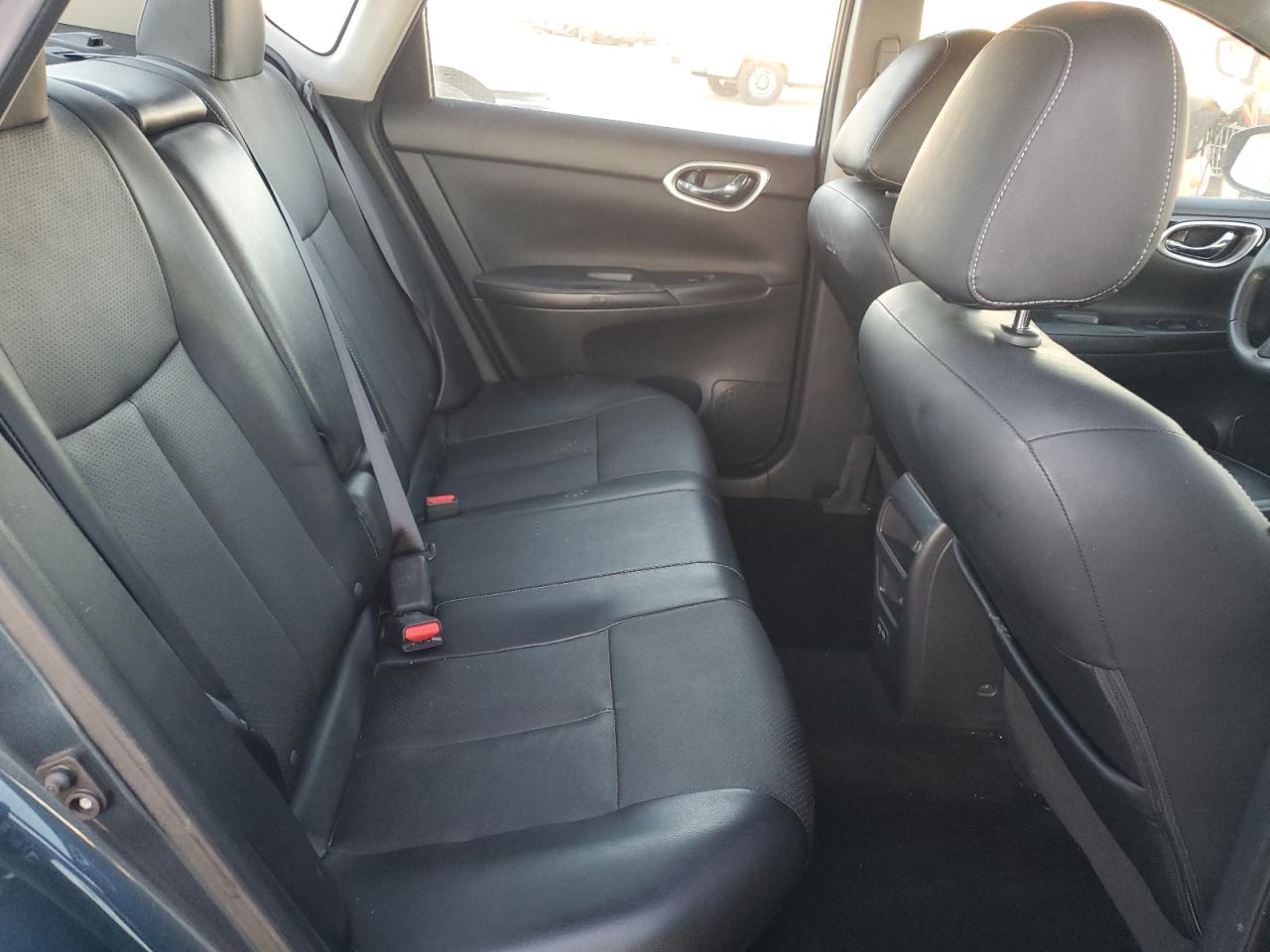 2017 Nissan Sentra - Image 10