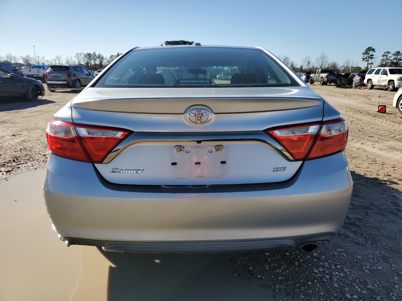2015 Toyota Camry - Image 6
