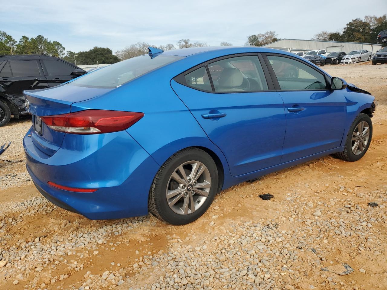 2017 Hyundai Elantra - Image 3
