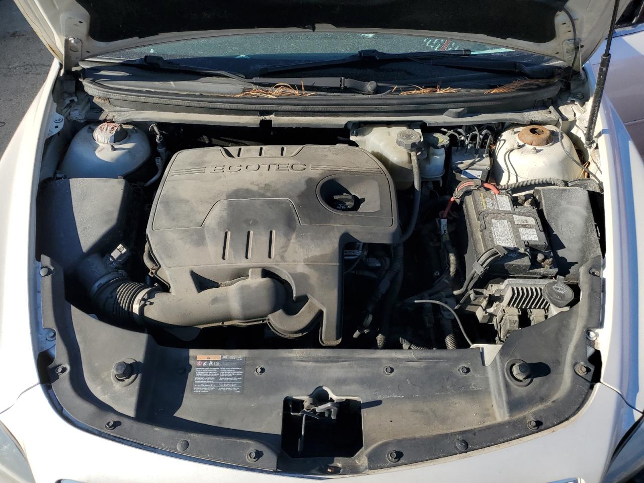 2011 Chevrolet Malibu - Image 11