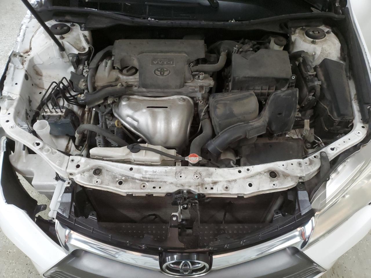 2016 Toyota Camry - Image 11