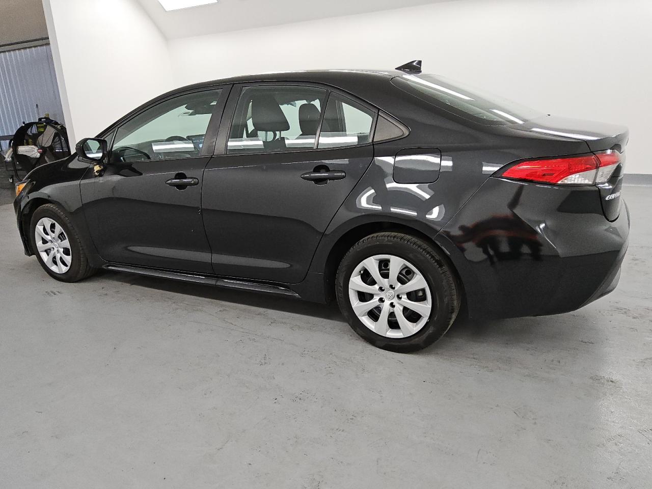 2022 Toyota Corolla - Image 2