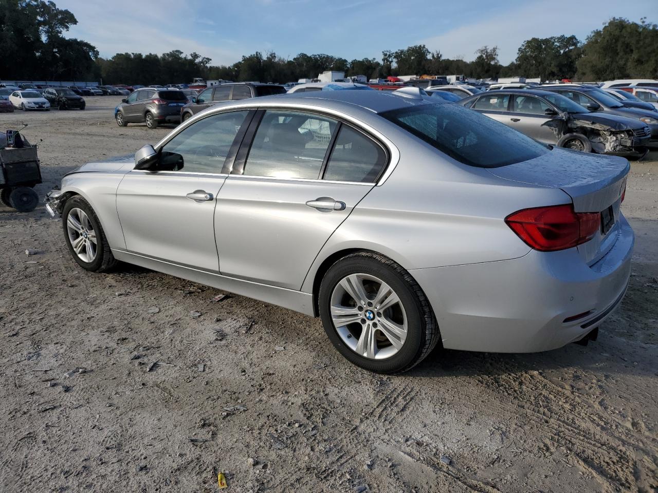WBA8B9G37HNU53206 2017 BMW 3 SERIES - Image 2
