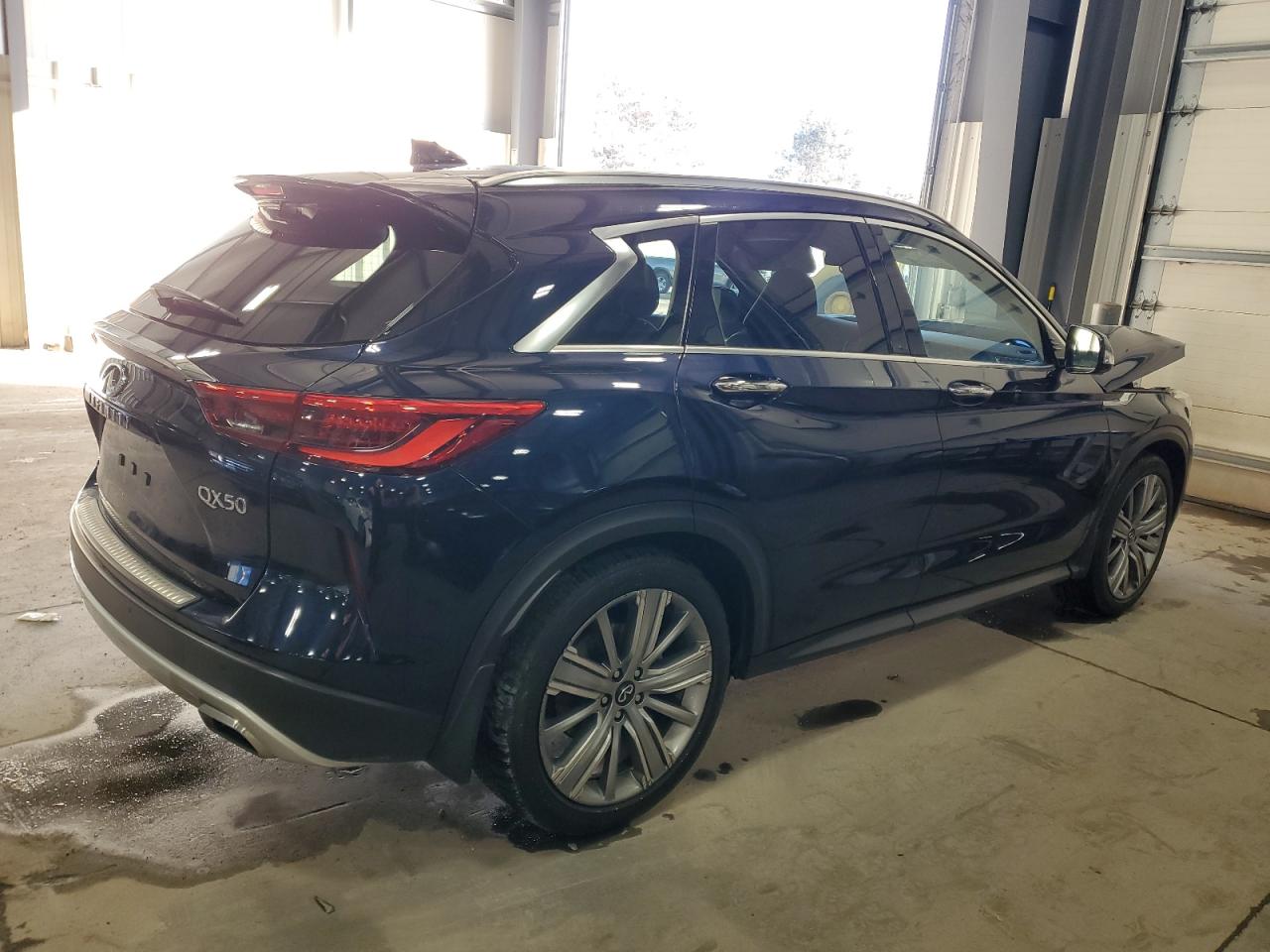2021 Infiniti QX50 - Image 3