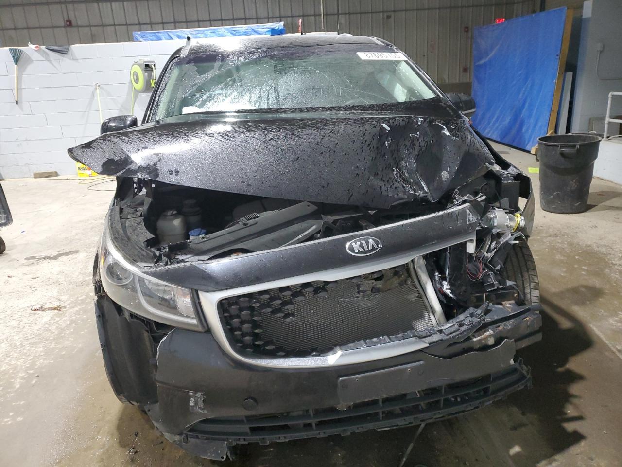 2016 Kia Sedona - Image 5