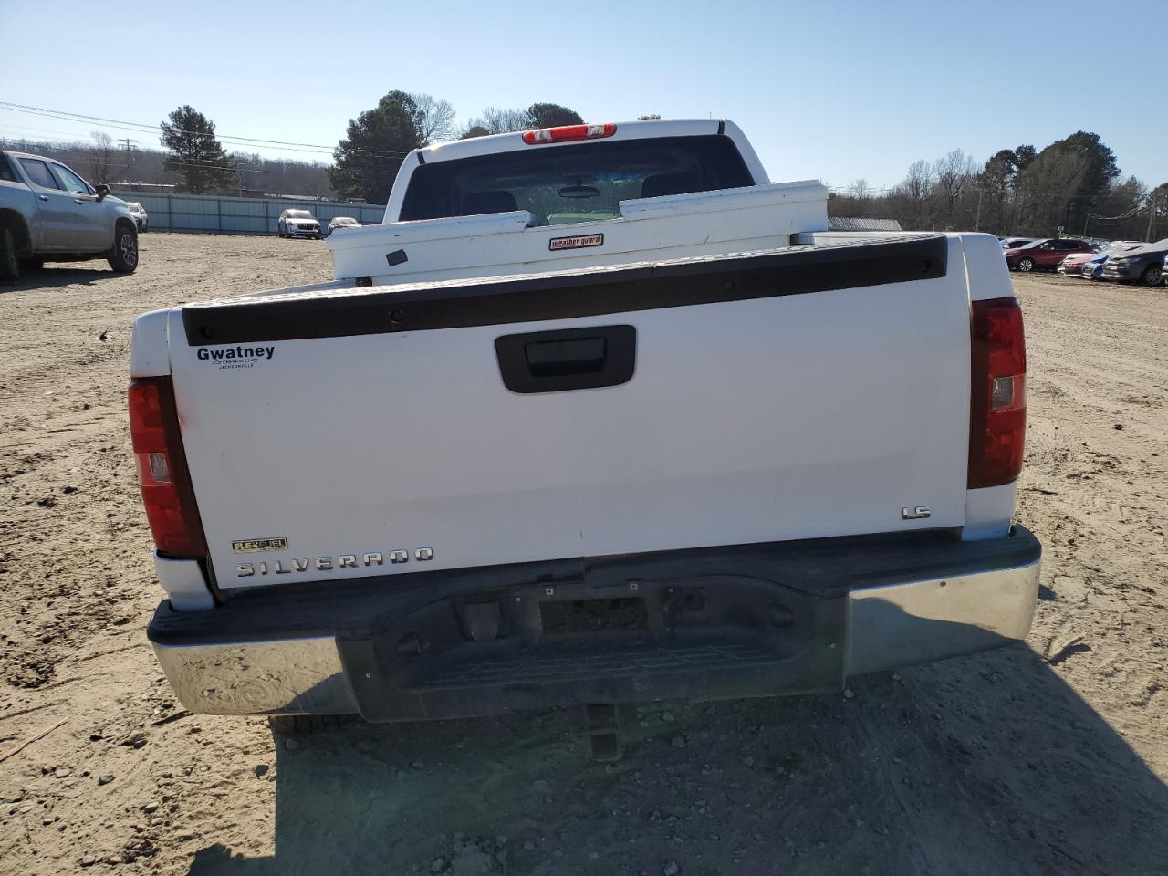2011 Chevrolet Silverado - Image 6