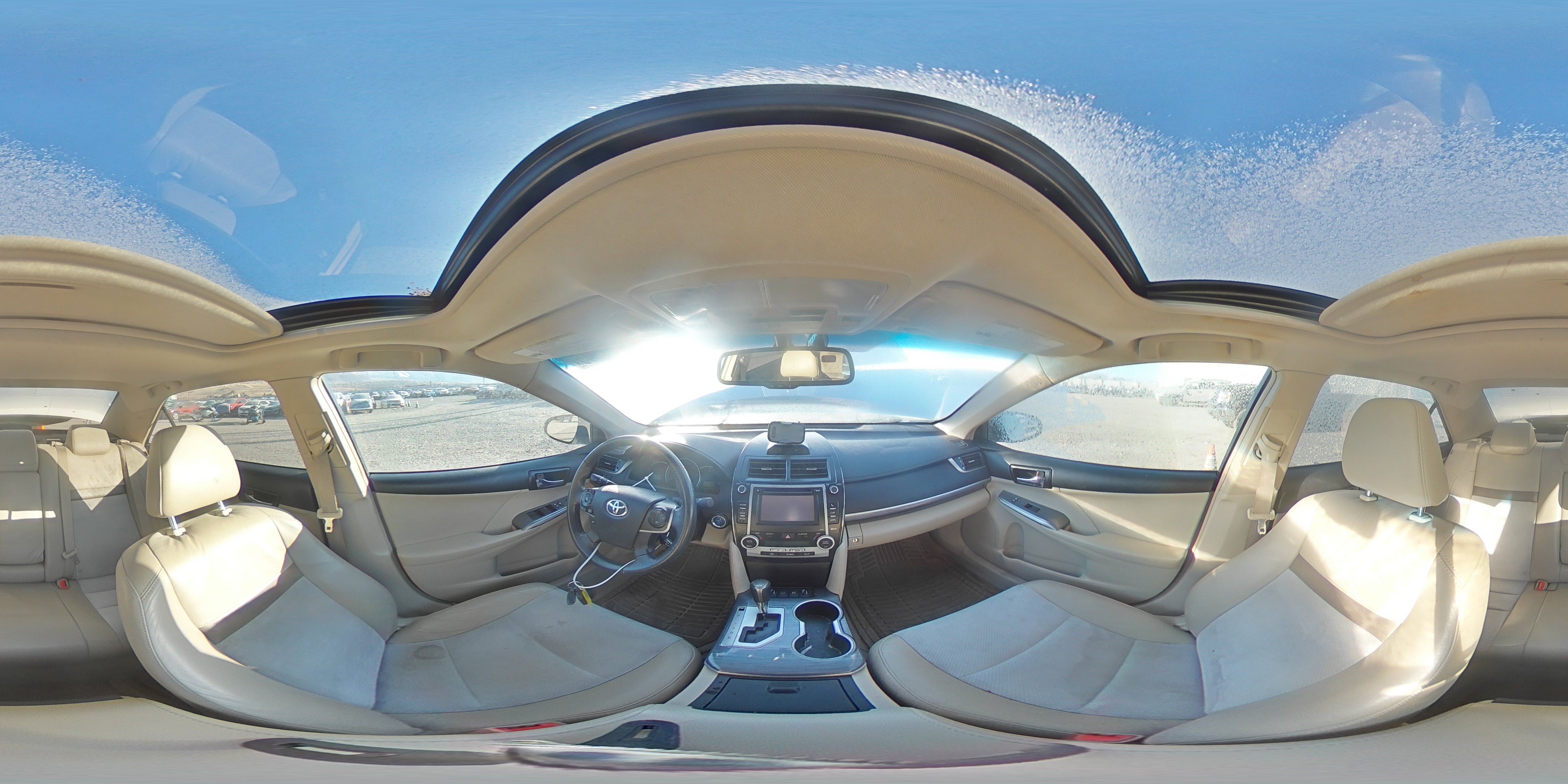 2012 Toyota Camry - Image 12
