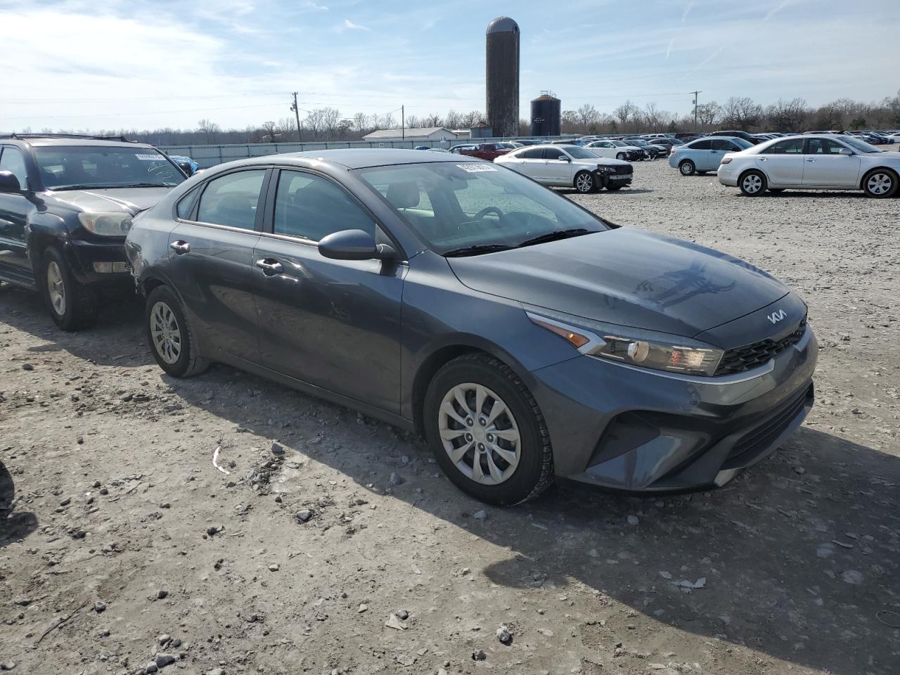 2022 Kia Forte - Image 4