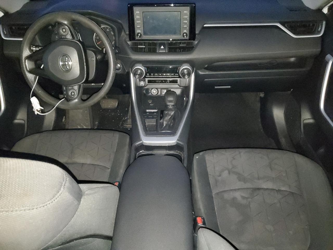 2019 Toyota RAV 4 - Image 8
