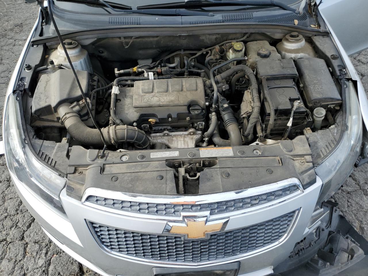 2012 Chevrolet Cruze - Image 11