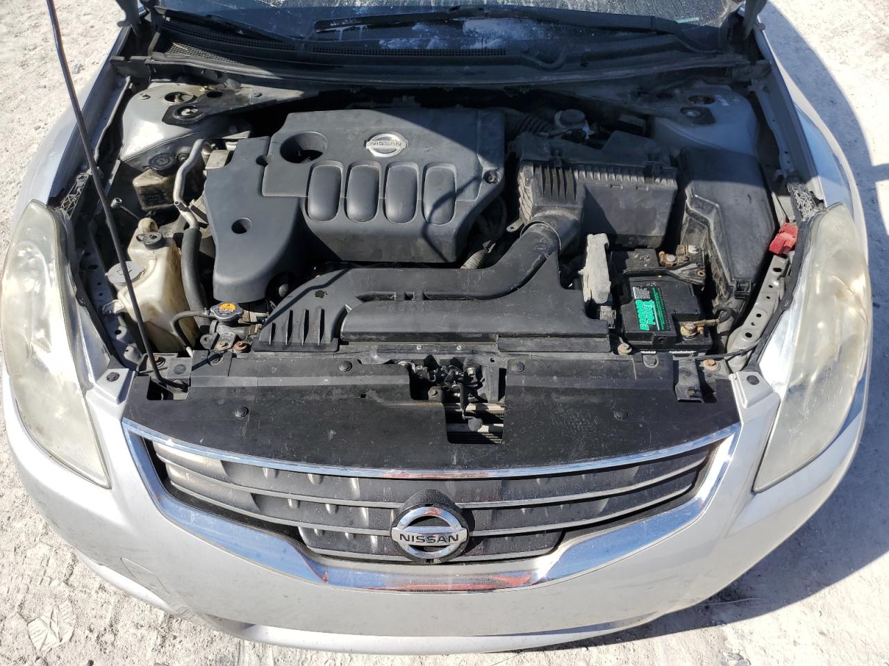 2011 Nissan Altima - Image 11
