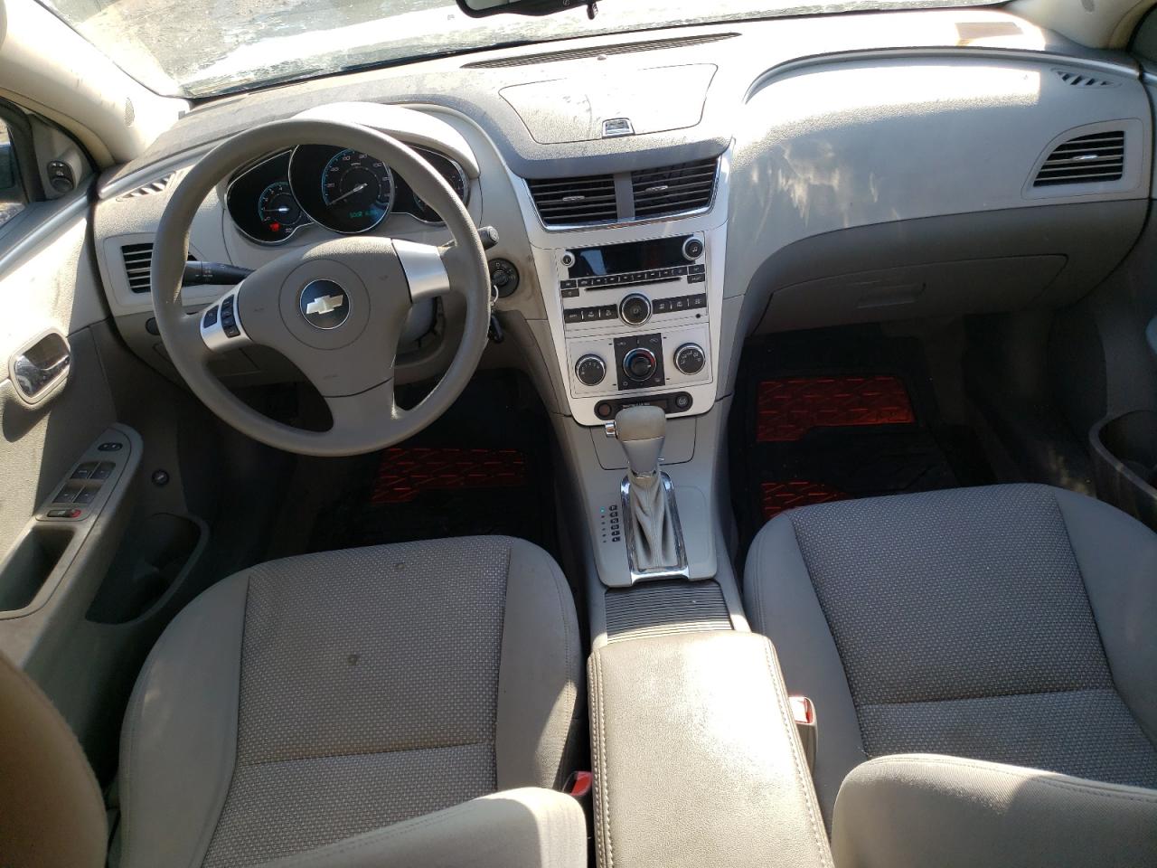 2009 Chevrolet Malibu - Image 8