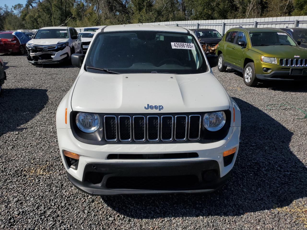 2020 Jeep Renegade - Image 5