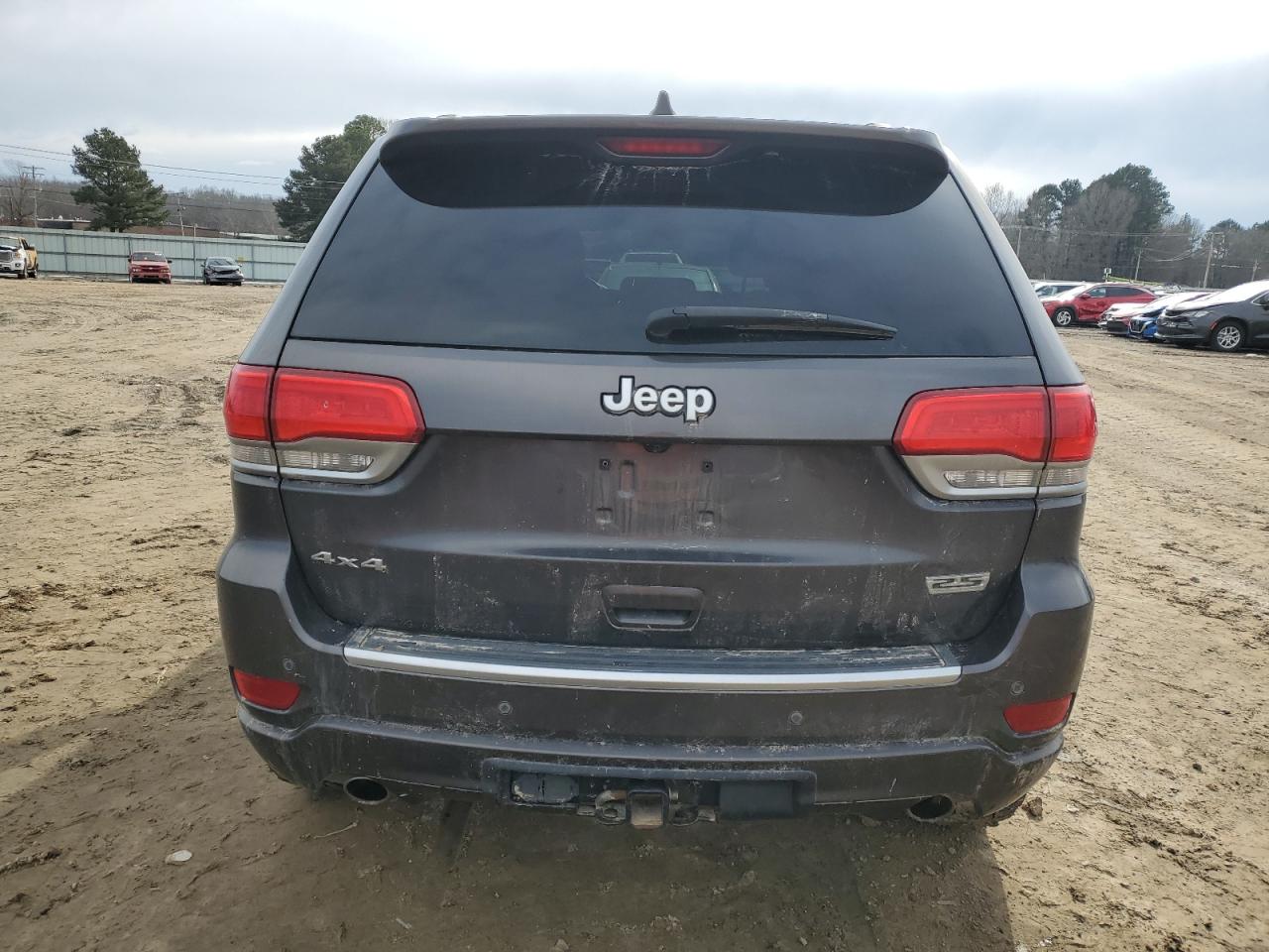 2018 Jeep Grand Cherokee - Image 6