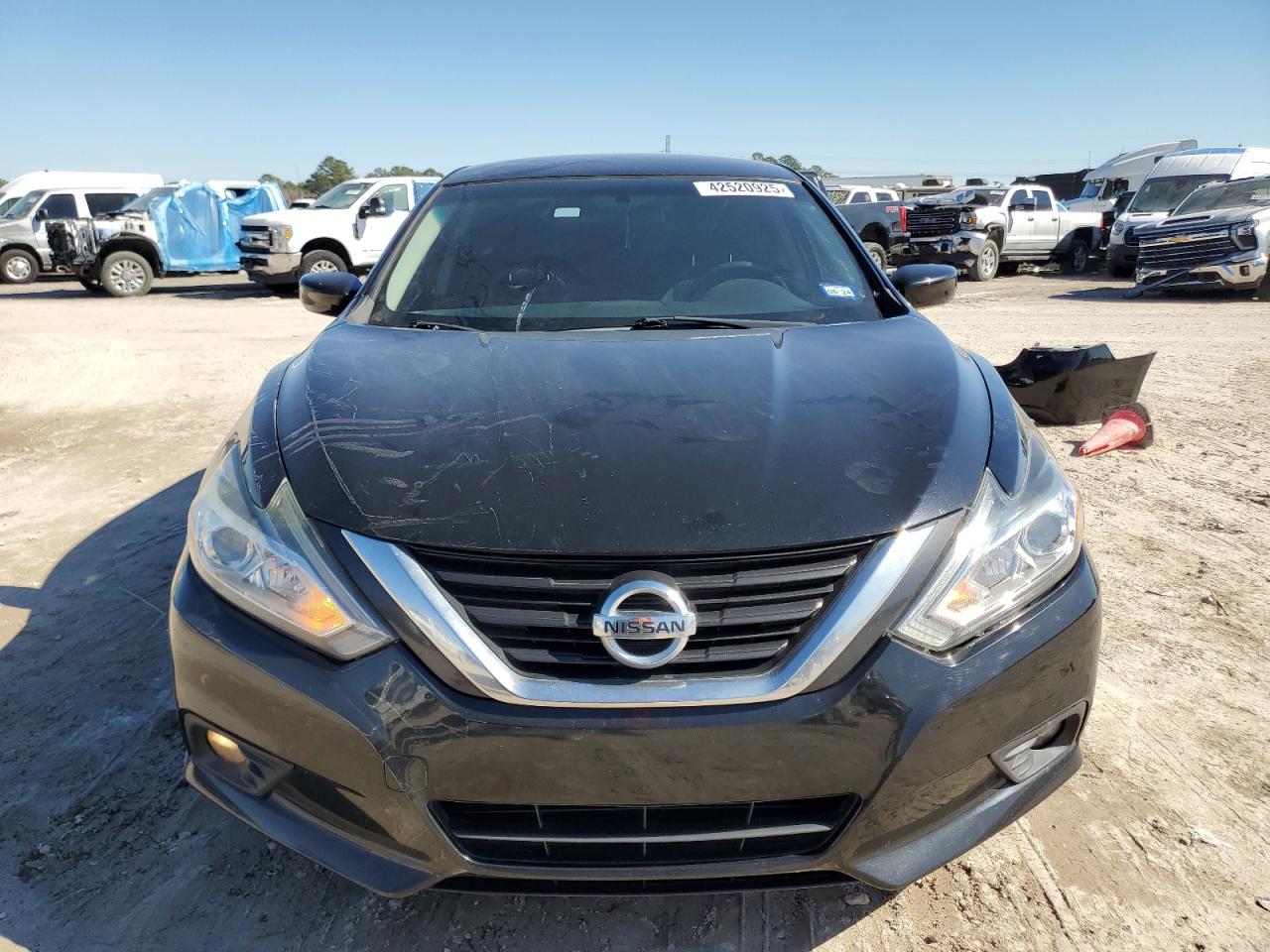 2017 Nissan Altima - Image 5