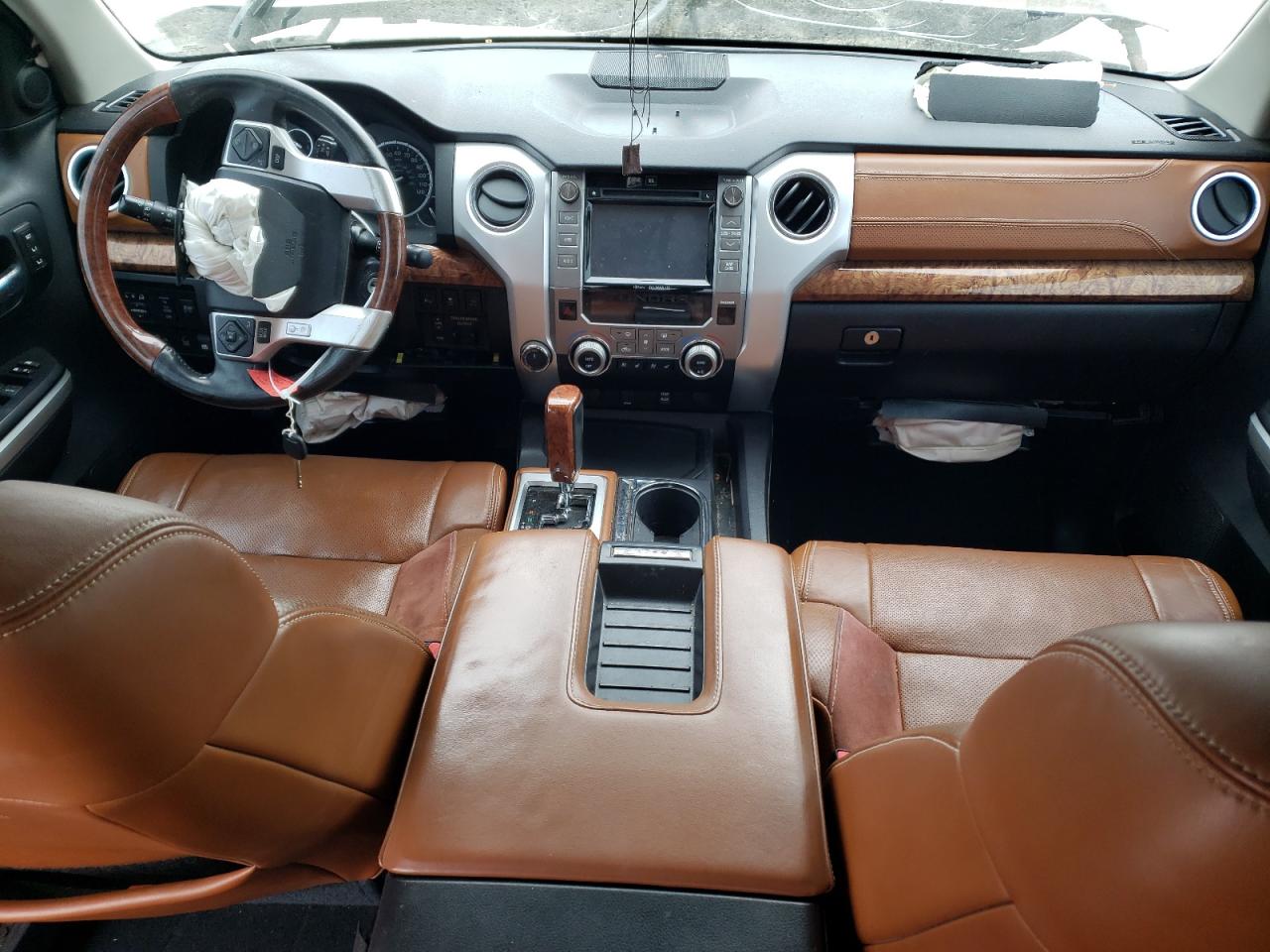2016 Toyota Tundra - Image 8