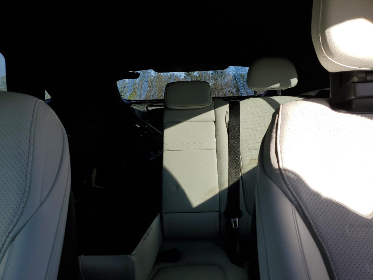 2024 Mercedes-Benz GLC - Image 10