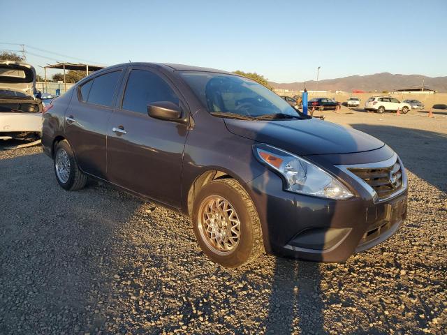  NISSAN VERSA 2015 Сірий