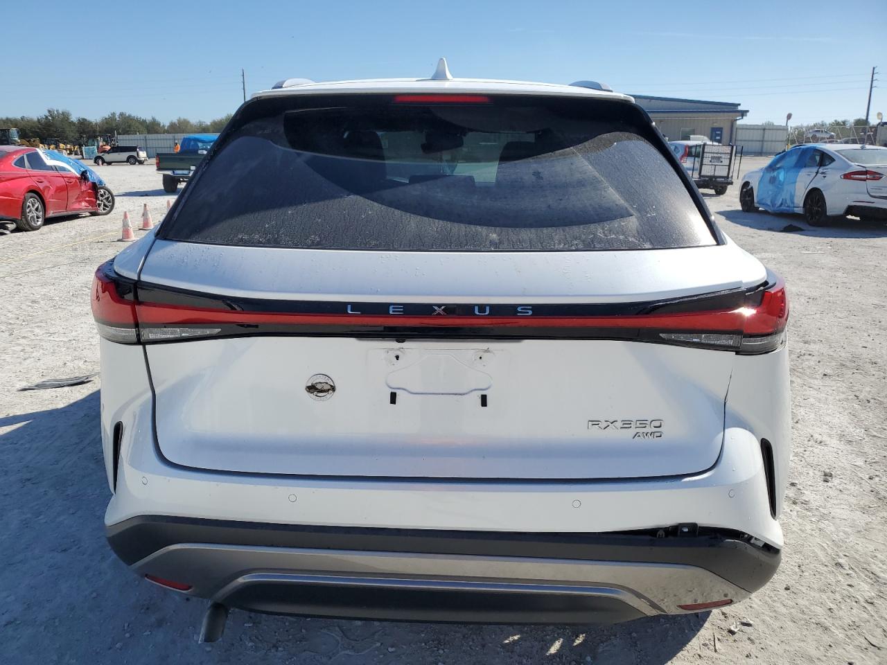 2023 Lexus RX - Image 6