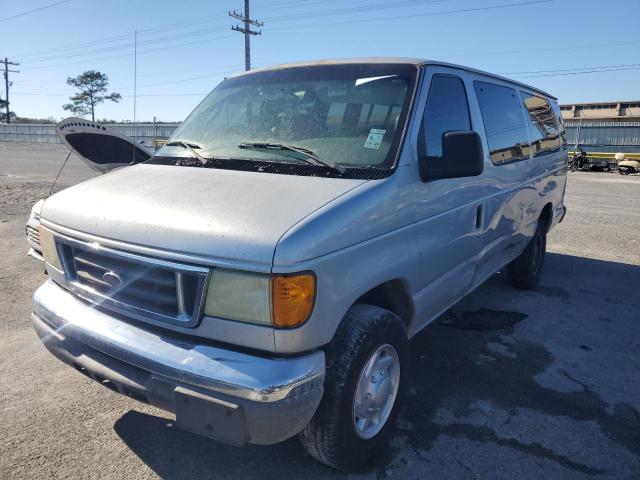 2005 Ford Econoline E350 Super Duty Wagon