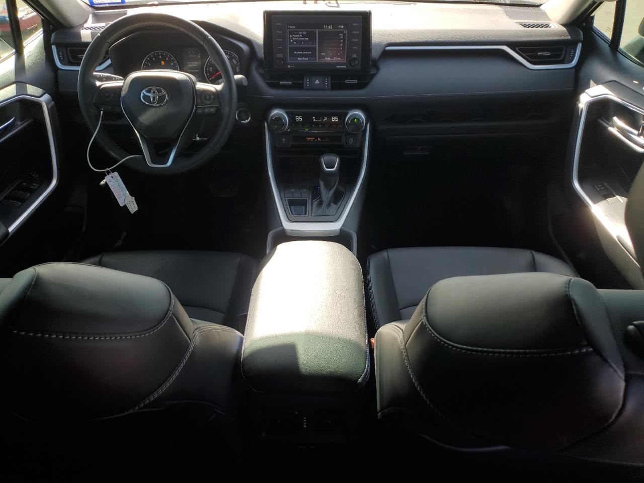2022 Toyota RAV 4 - Image 8