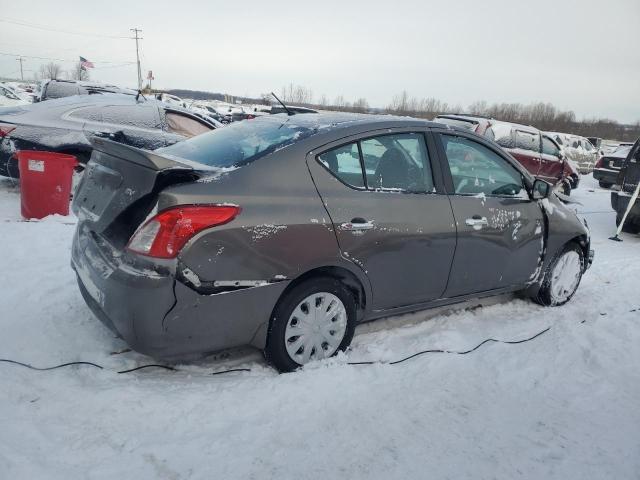  NISSAN VERSA 2017 Бежевий