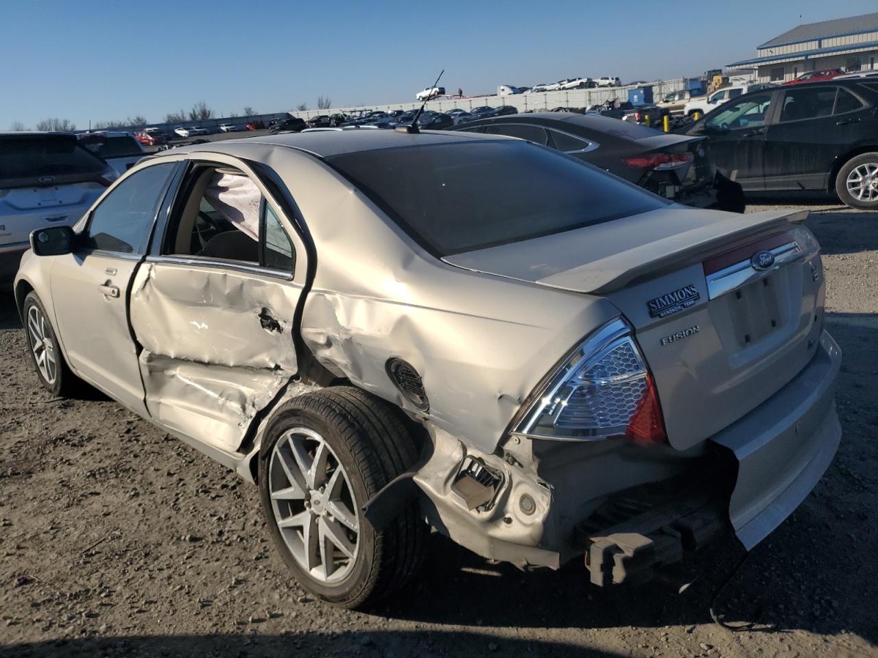2010 Ford Fusion - Image 2