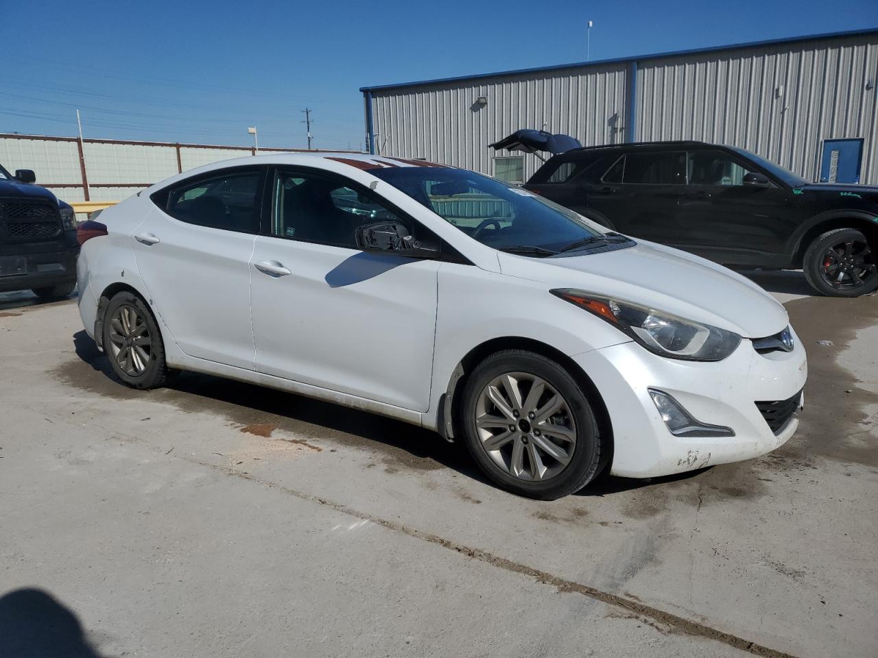 2016 Hyundai Elantra - Image 4