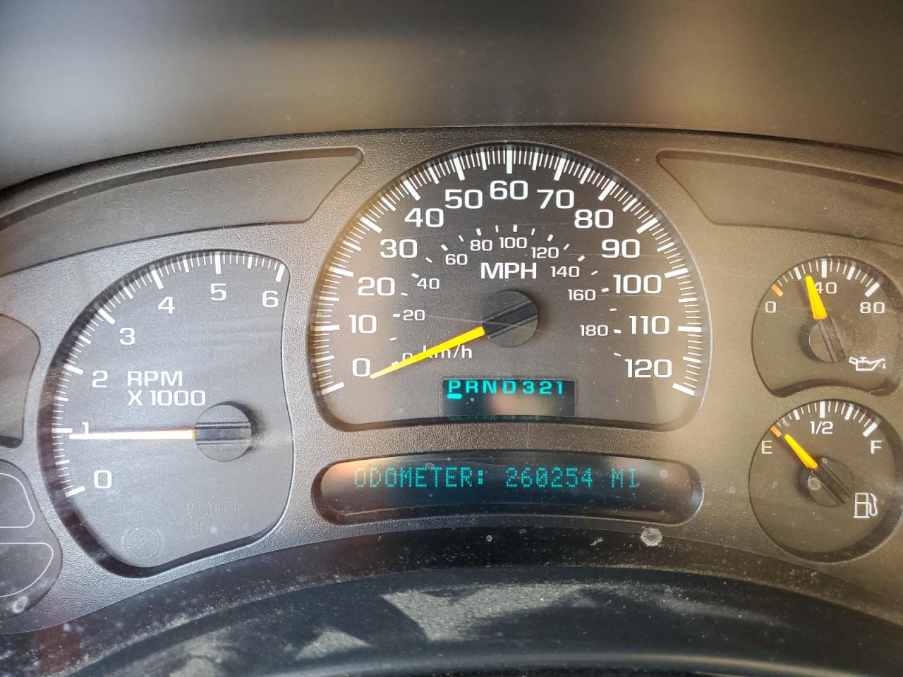 2005 Chevrolet Silverado - Image 9