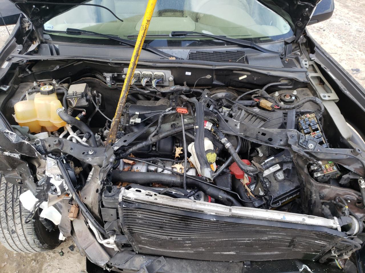 2008 Ford Escape - Image 12