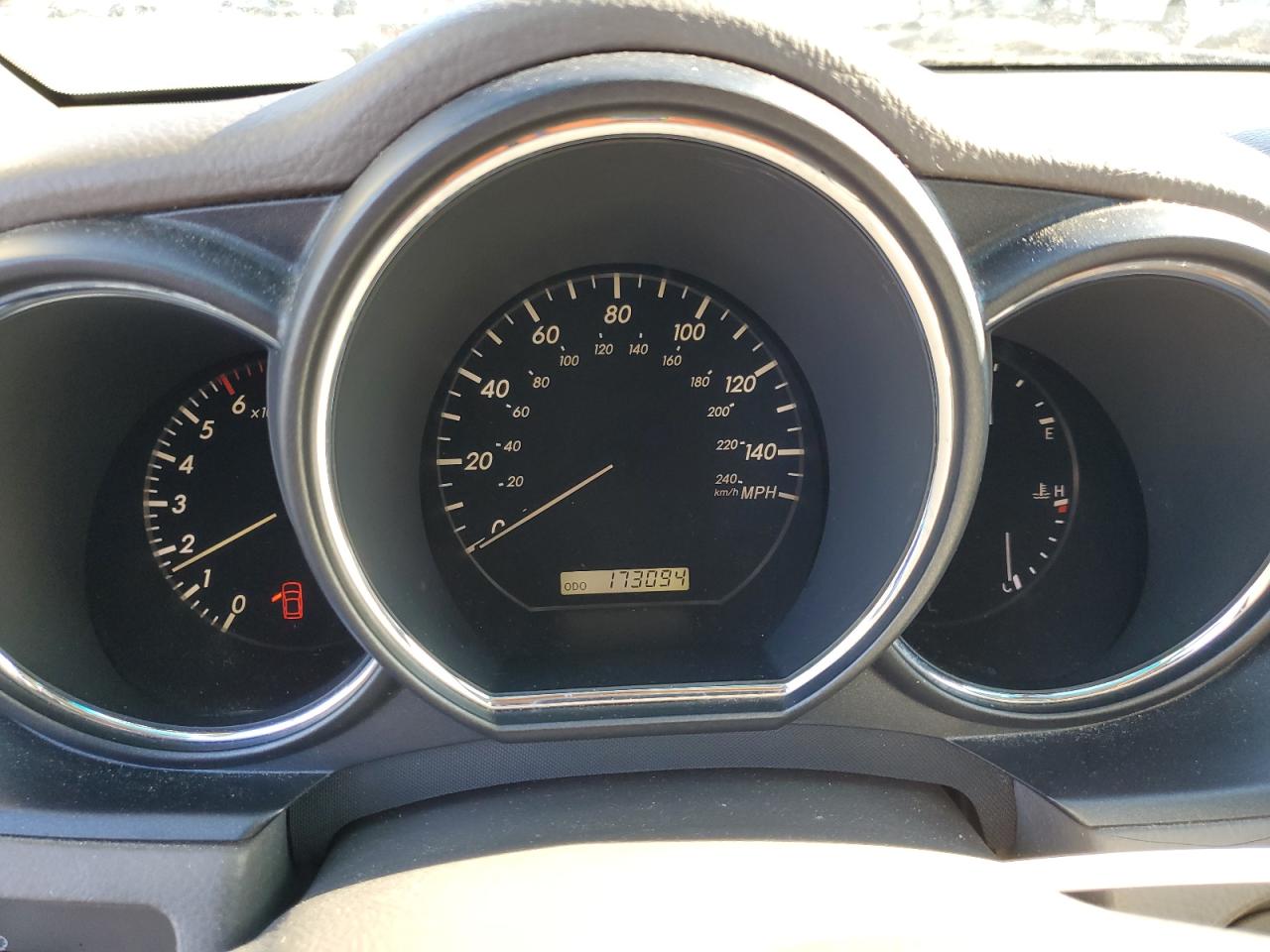 2004 Lexus RX - Image 9