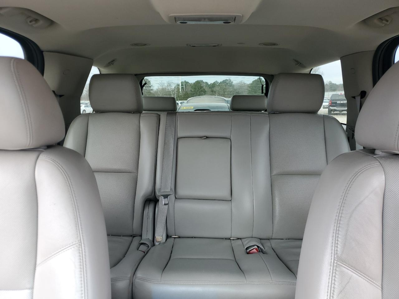 2011 Chevrolet Tahoe - Image 10