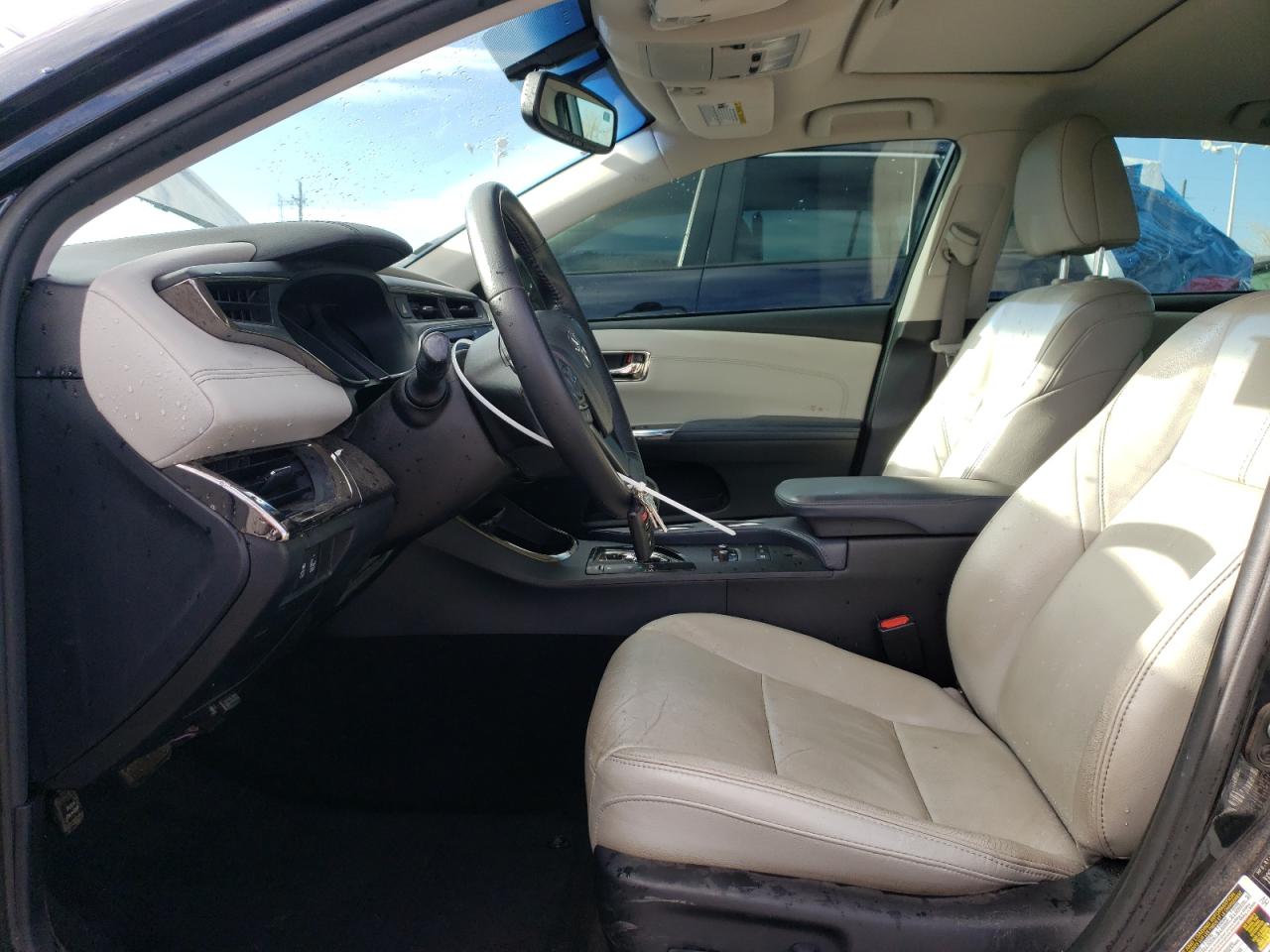 2015 Toyota Avalon - Image 7