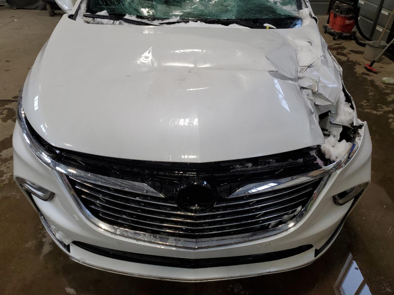 2022 Buick Enclave - Image 12