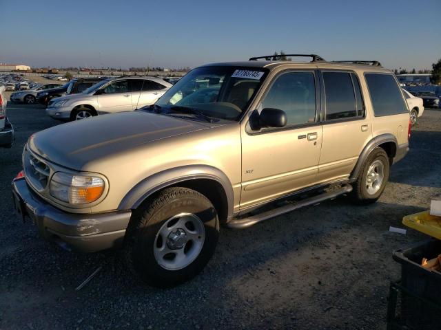 2000 Ford Explorer Xlt