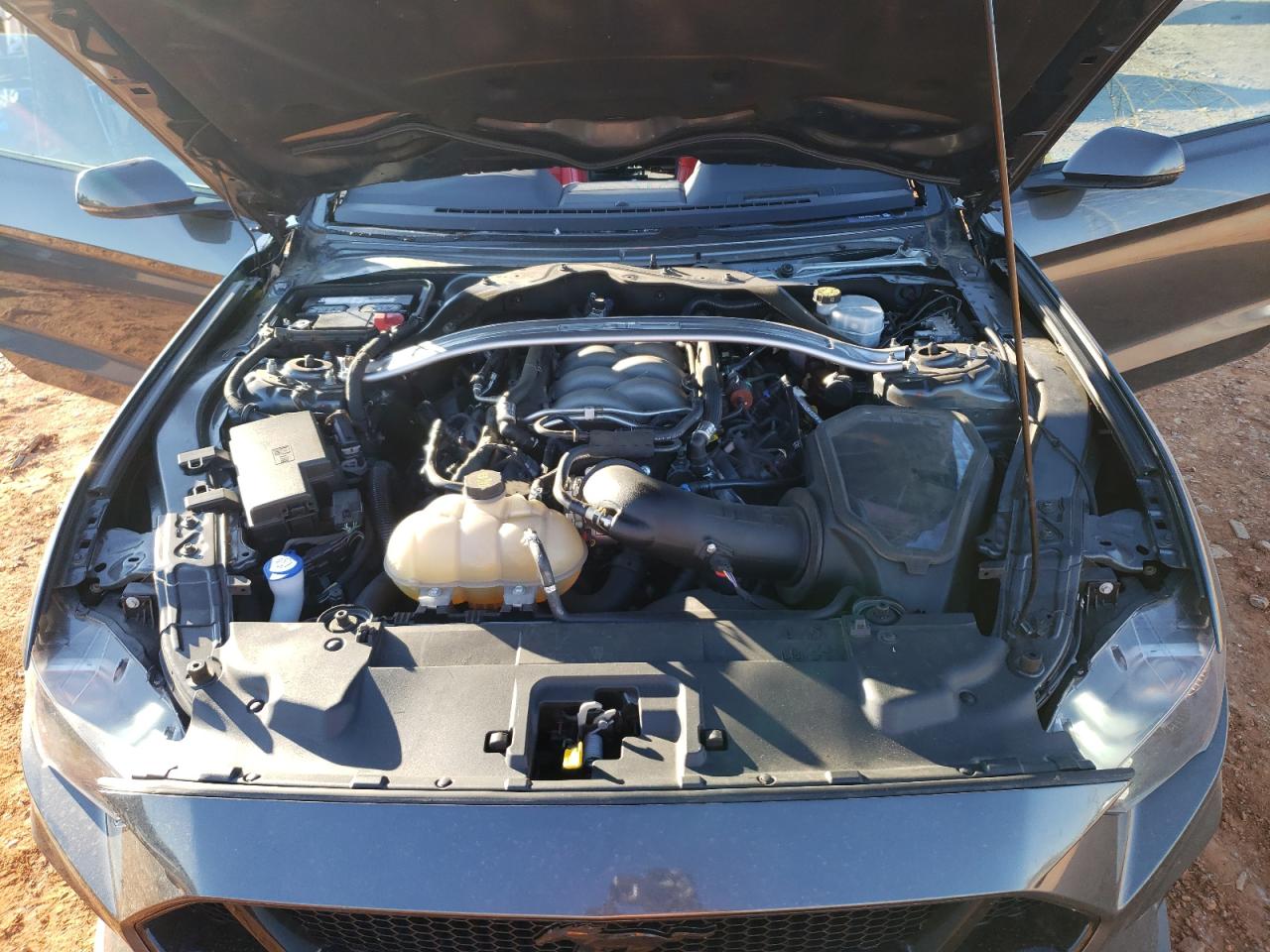 2020 Ford Mustang - Image 12