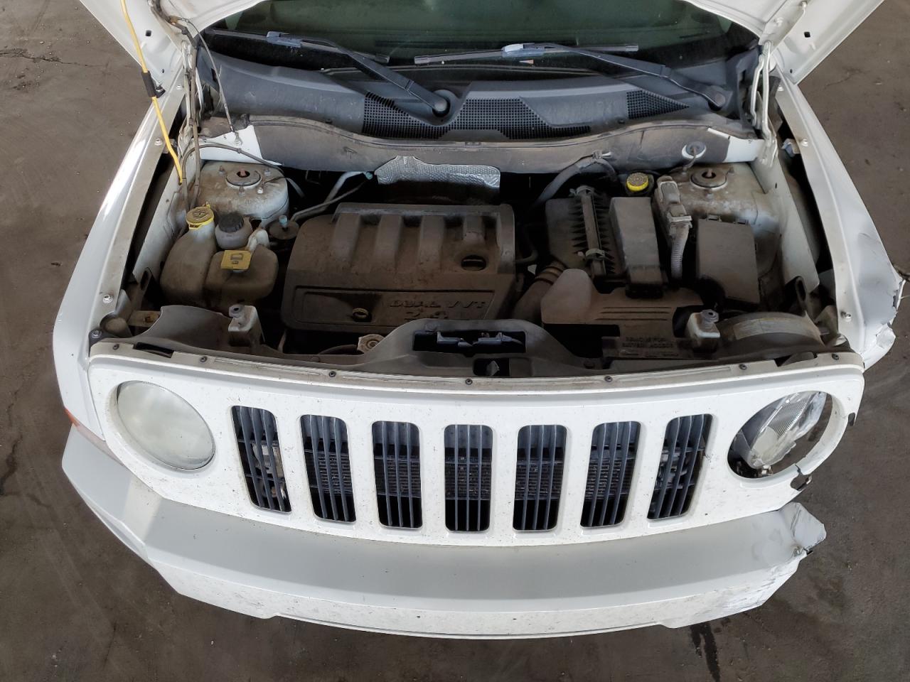 2010 Jeep Liberty (Patriot) - Image 11