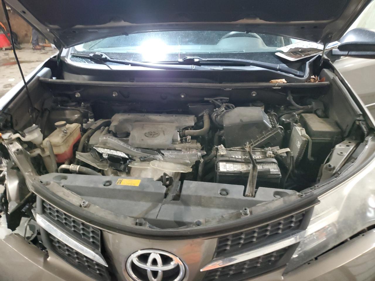 2015 Toyota RAV 4 - Image 12