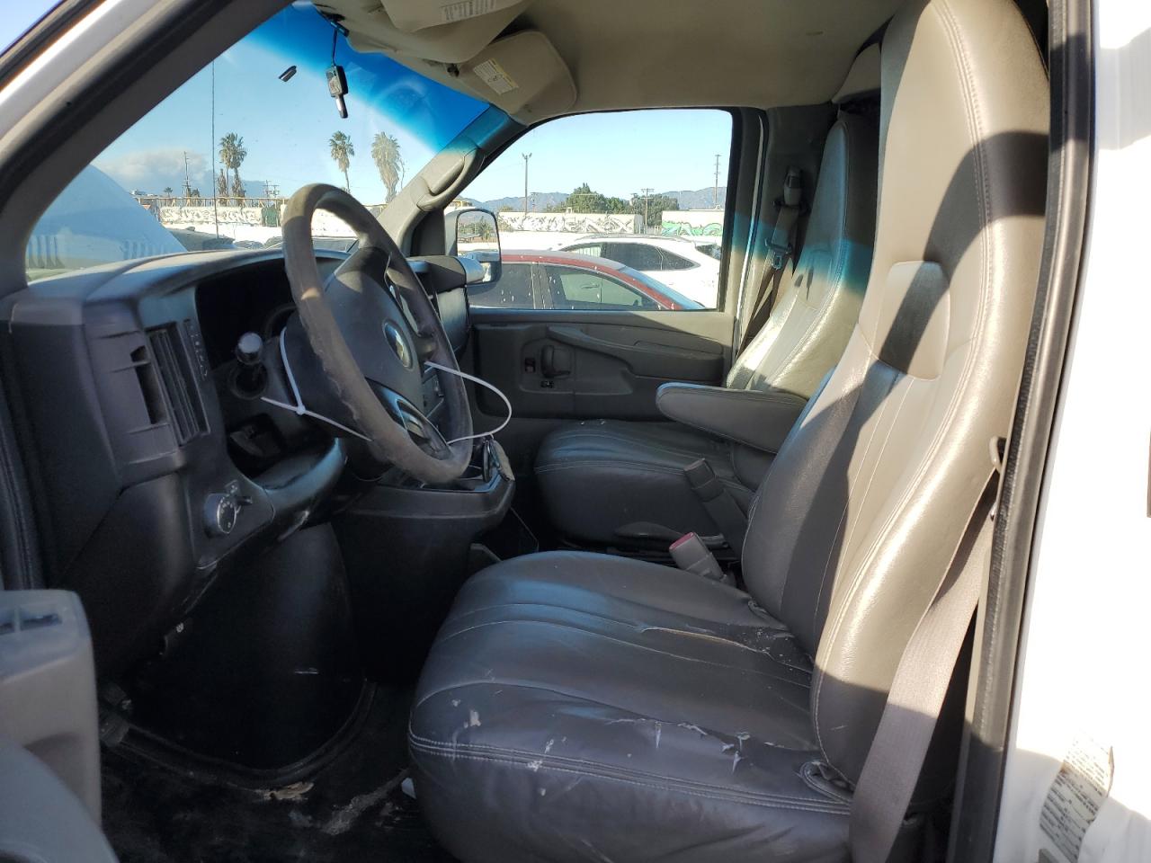 2013 Chevrolet Express - Image 7