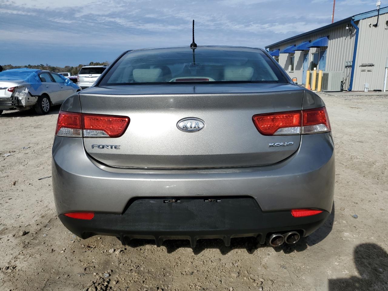 2010 Kia Forte - Image 6