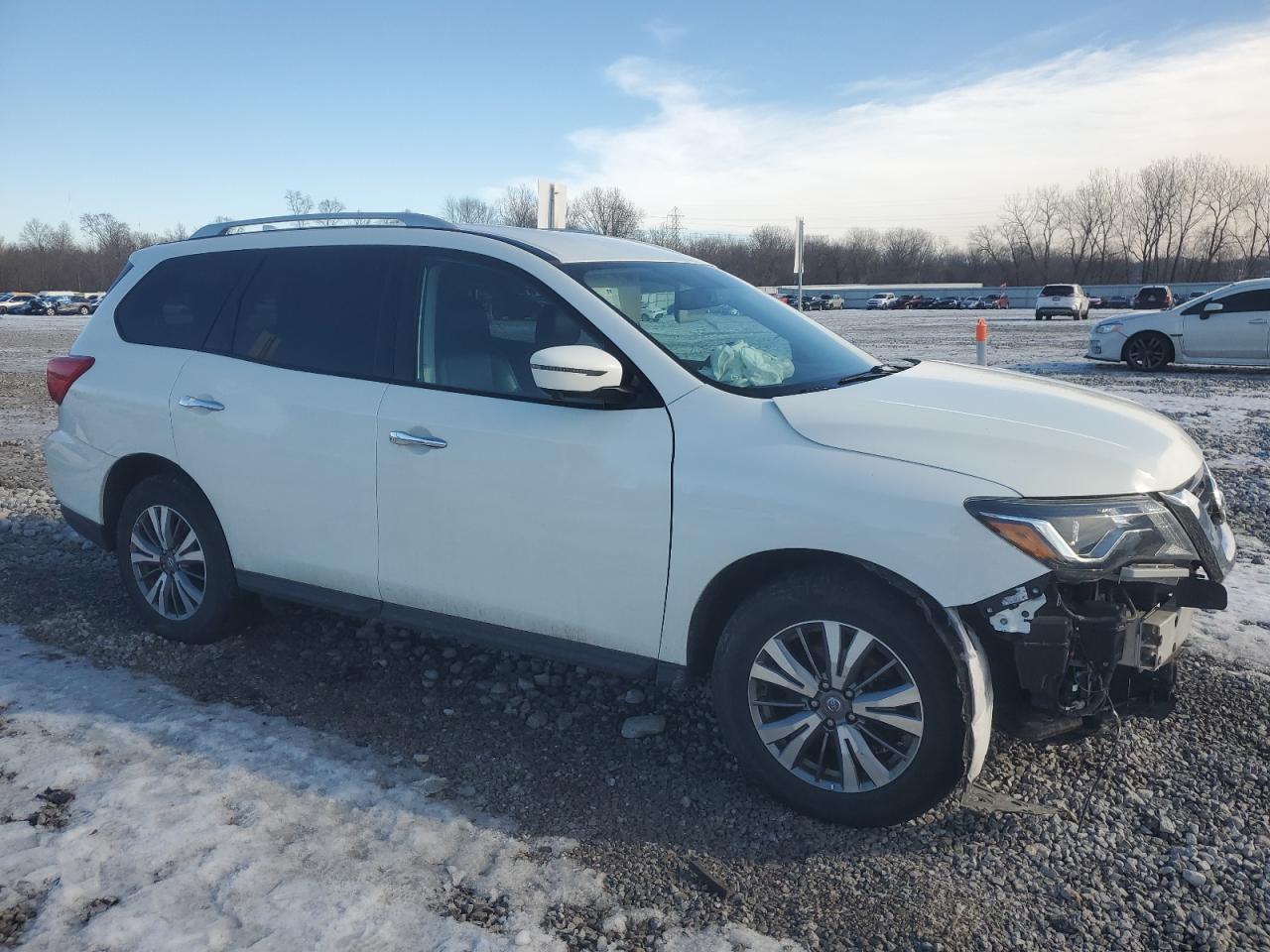 2020 Nissan Pathfinder - Image 4